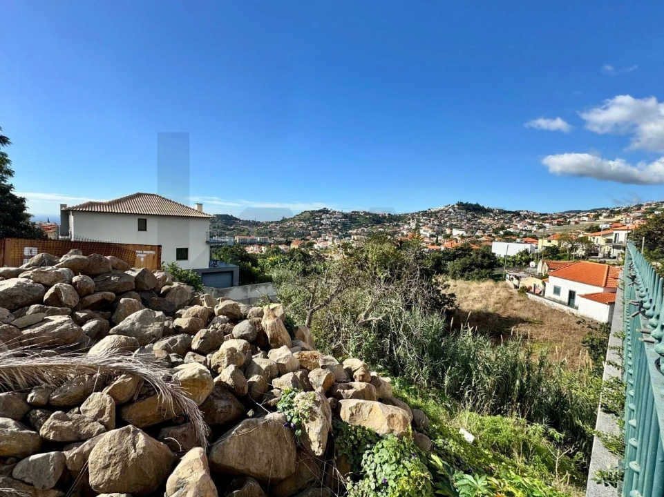 Moradia T3 para Venda em São Roque Foto 7