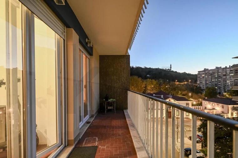 Apartamento T4 para Venda em São Domingos de Benfica Foto 13