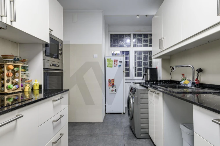 Apartamento T4 para Venda em São Domingos de Benfica Foto 27