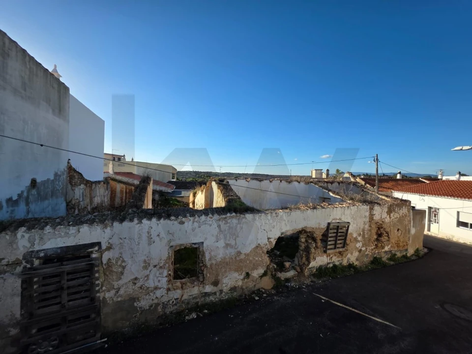 Moradia T5 para Venda em Alcantarilha e Pêra Foto 1