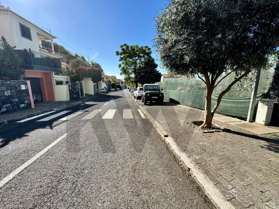 Moradia T3 para Venda em São Roque Foto 1