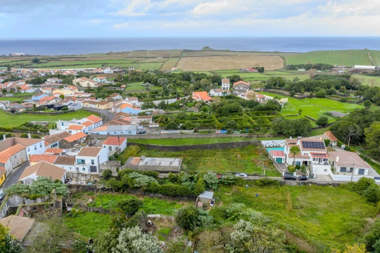 Moradia T2 para Venda em Fenais da Luz Foto 21