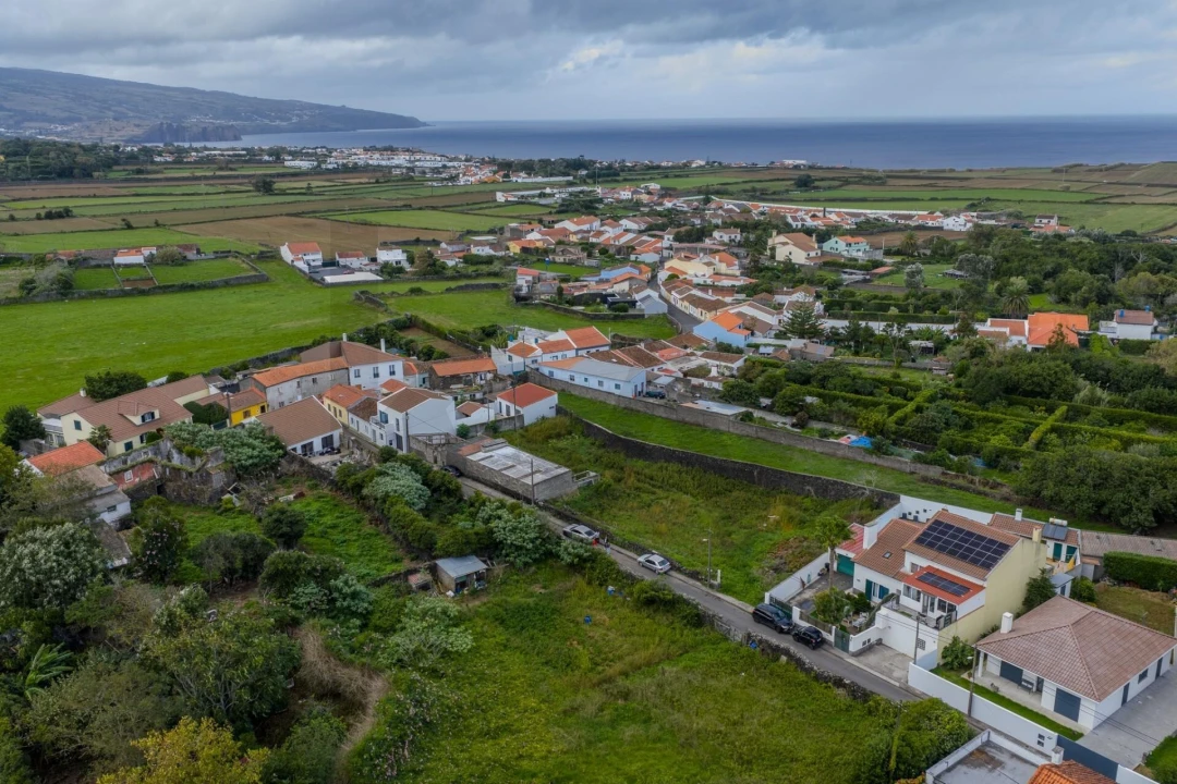 Moradia T2 para Venda em Fenais da Luz Foto 20