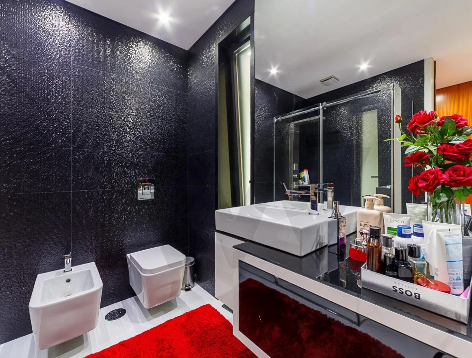 Moradia T4 para Venda em Milheiros de Poiares Foto 32