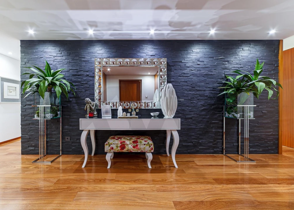 Moradia T4 para Venda em Milheiros de Poiares Foto 7