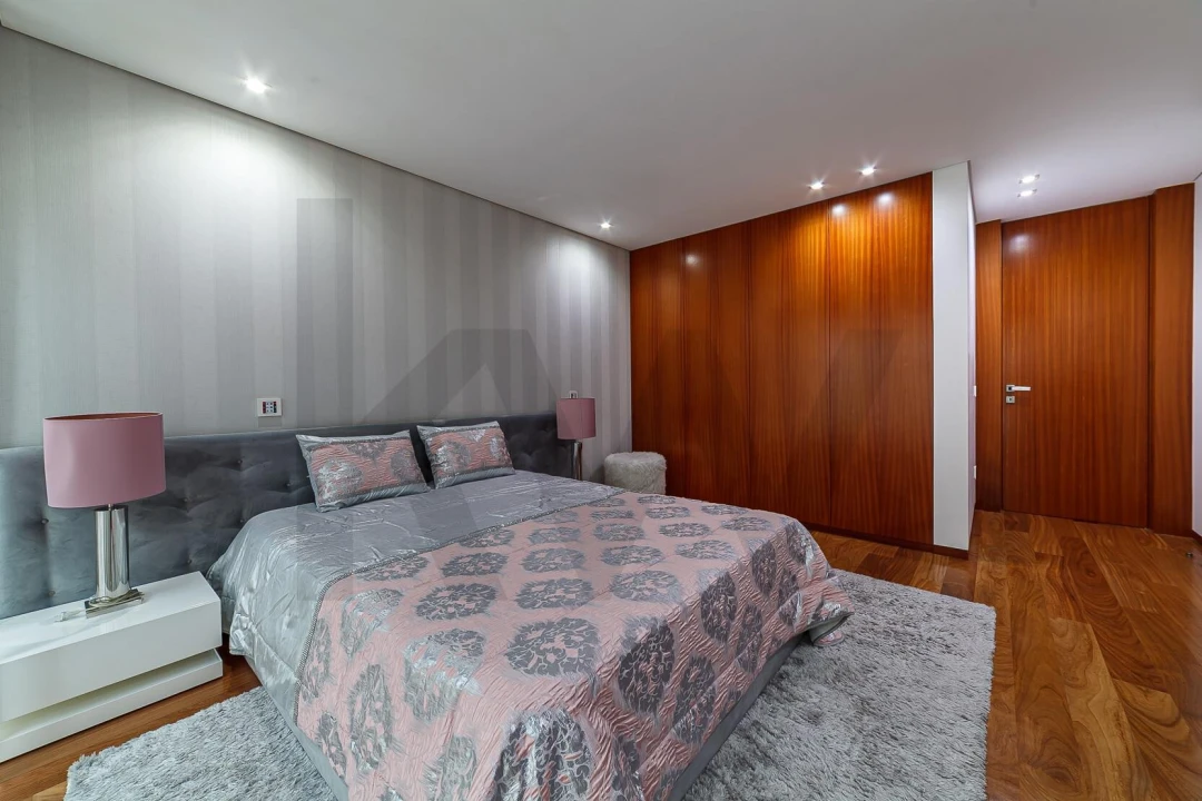 Moradia T4 para Venda em Milheiros de Poiares Foto 19