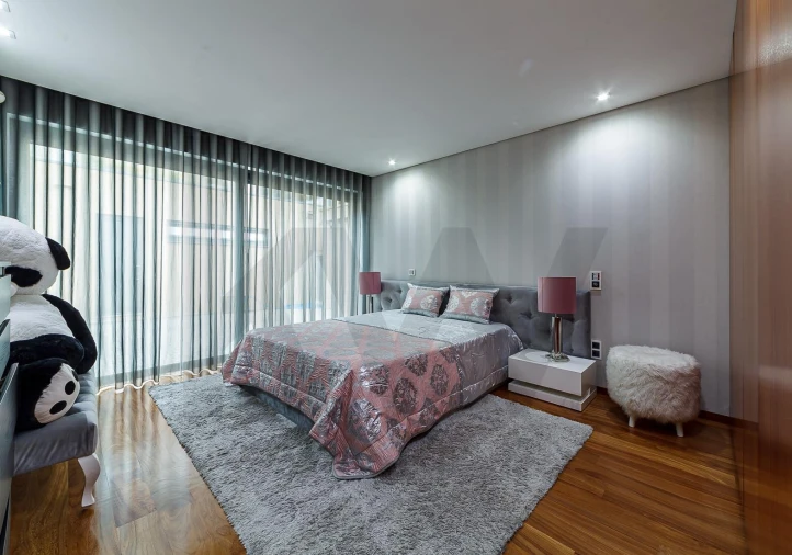 Moradia T4 para Venda em Milheiros de Poiares Foto 22