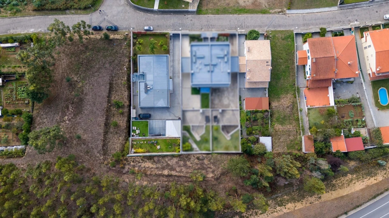 Moradia T4 para Venda em Milheiros de Poiares Foto 43