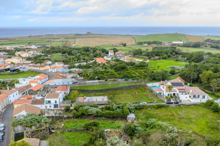 Moradia T2 para Venda em Fenais da Luz Foto 26