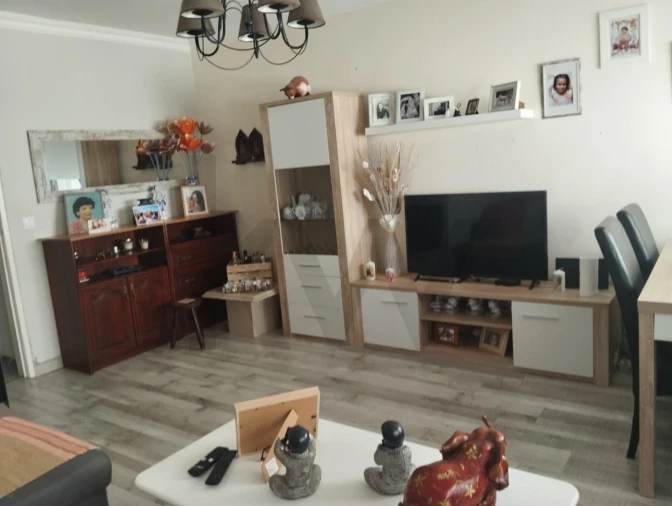 Apartamento T2 para Venda em Amora Foto 2