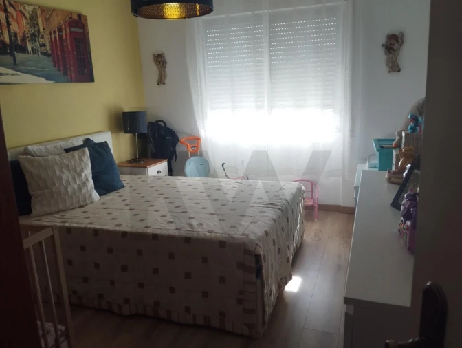 Apartamento T2 para Venda em Amora Foto 11