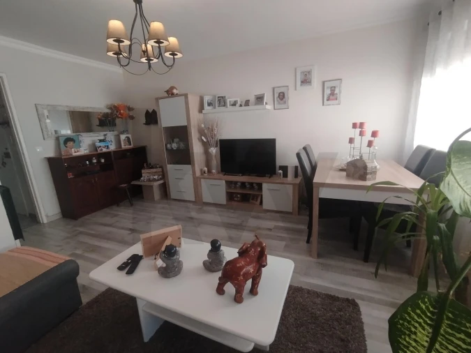 Apartamento T2 para Venda em Amora Foto 16