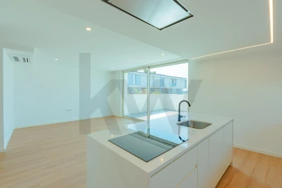 Apartamento T2 para Venda em Requeixo, Nossa Senhora de Fátima e Nariz