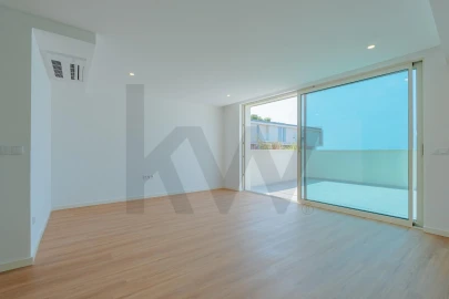 Apartamento T2 para Venda em Requeixo, Nossa Senhora de Fátima e Nariz
