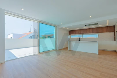 Apartamento T2 para Venda em Requeixo, Nossa Senhora de Fátima e Nariz