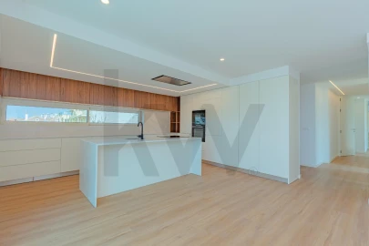 Apartamento T2 para Venda em Requeixo, Nossa Senhora de Fátima e Nariz