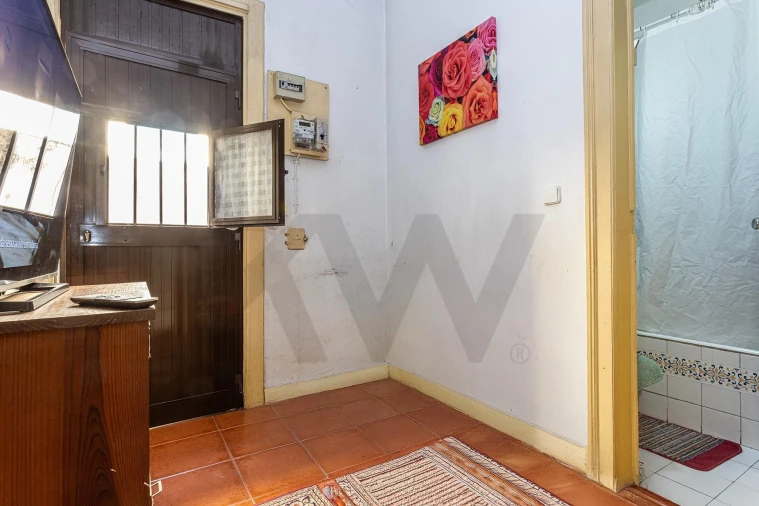 Moradia T2 para Venda em Areeiro Foto 5