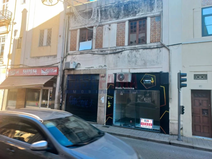 Moradia para Venda em Paranhos Foto 1