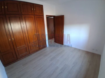 Apartamento T2 para Venda em Baguim do Monte (Rio Tinto)