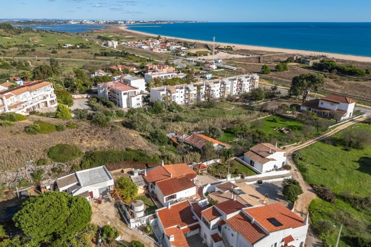 Moradia T2 para Venda em Lagos (São Sebastião e Santa Maria) Foto 39