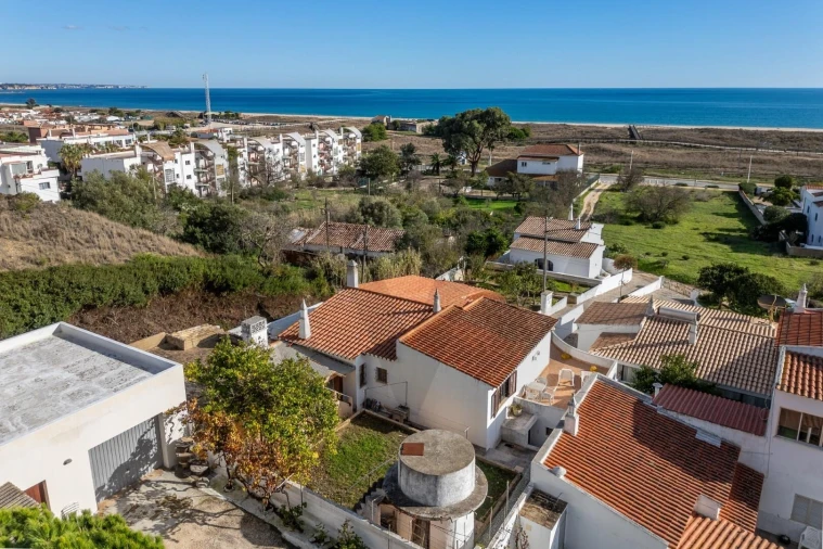 Moradia T2 para Venda em Lagos (São Sebastião e Santa Maria) Foto 3