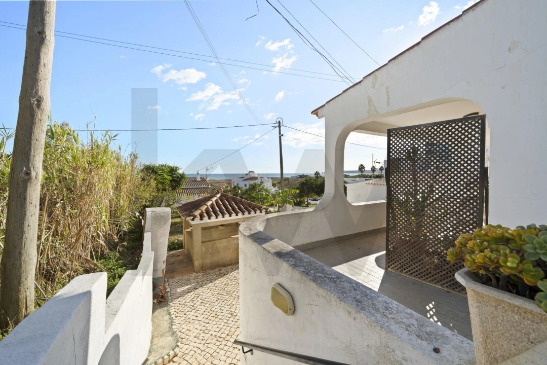 Moradia T2 para Venda em Lagos (São Sebastião e Santa Maria) Foto 36