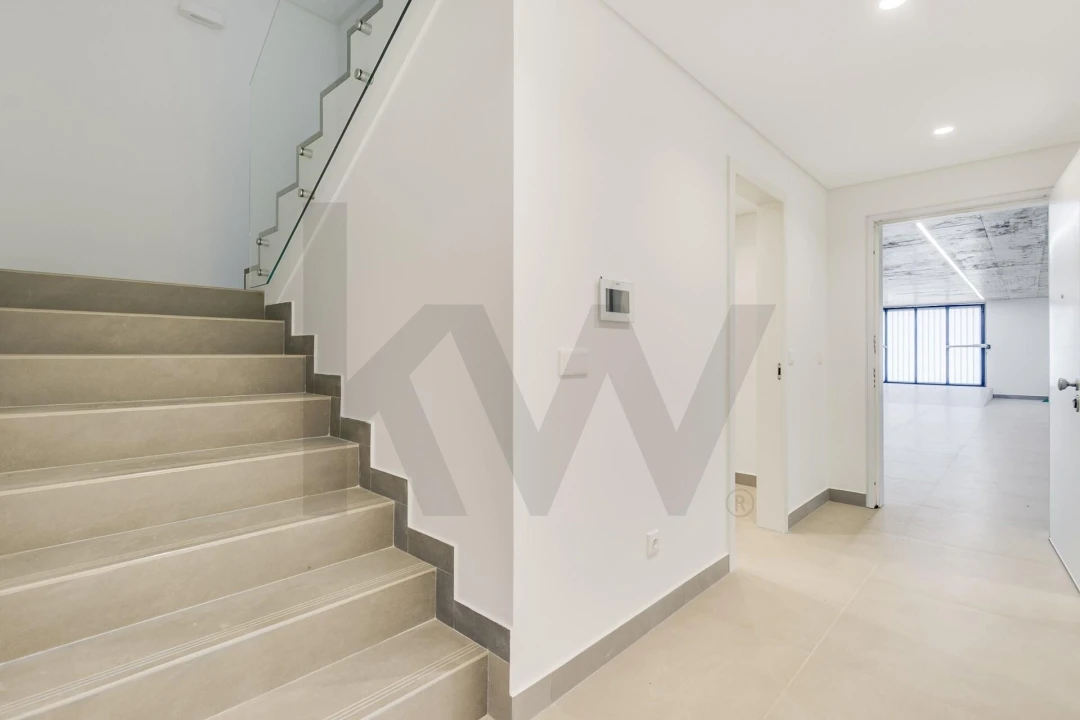 Moradia T5 para Venda em Almada, Cova da Piedade, Pragal e Cacilhas Foto 46