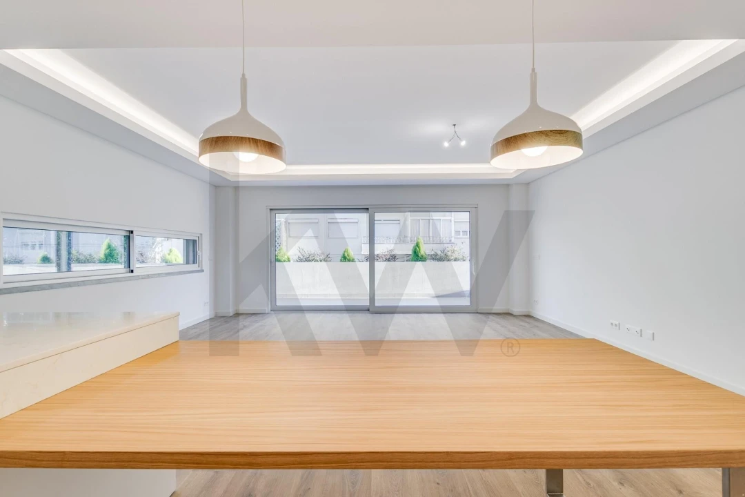 Moradia T5 para Venda em Almada, Cova da Piedade, Pragal e Cacilhas Foto 12