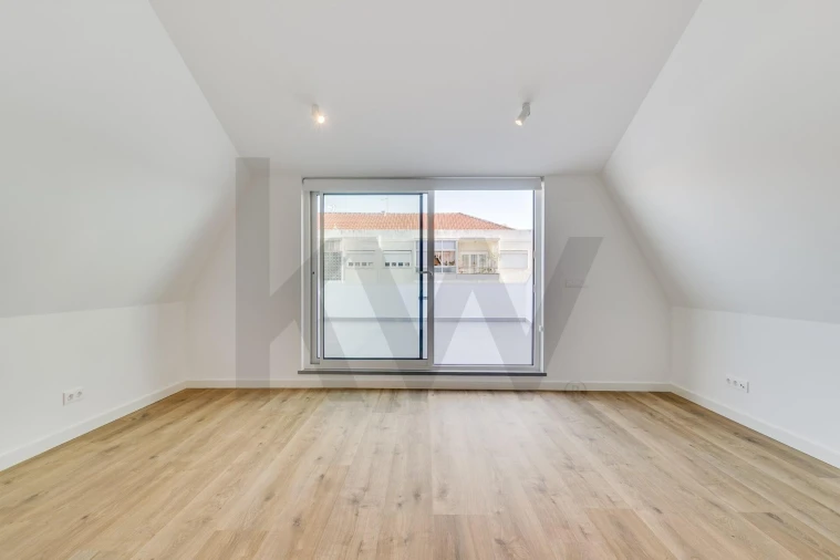 Moradia T5 para Venda em Almada, Cova da Piedade, Pragal e Cacilhas Foto 41