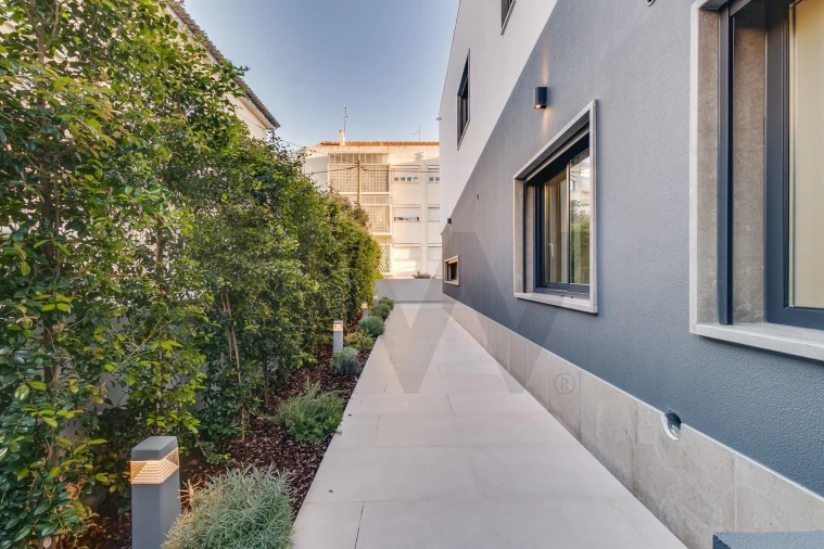 Moradia T5 para Venda em Almada, Cova da Piedade, Pragal e Cacilhas Foto 55