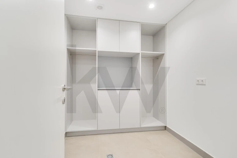 Moradia T5 para Venda em Almada, Cova da Piedade, Pragal e Cacilhas Foto 51