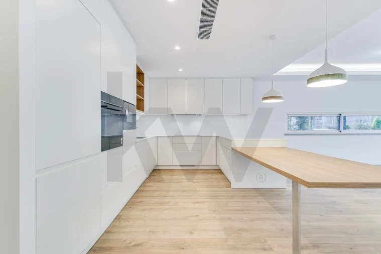 Moradia T5 para Venda em Almada, Cova da Piedade, Pragal e Cacilhas Foto 14