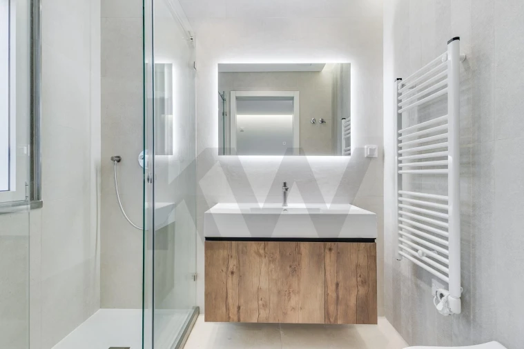 Moradia T5 para Venda em Almada, Cova da Piedade, Pragal e Cacilhas Foto 28