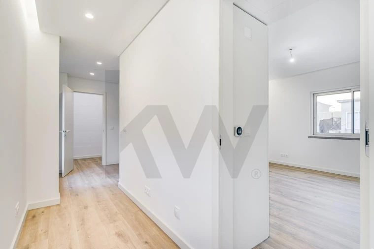 Moradia T5 para Venda em Almada, Cova da Piedade, Pragal e Cacilhas Foto 25