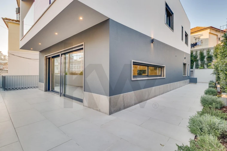 Moradia T5 para Venda em Almada, Cova da Piedade, Pragal e Cacilhas Foto 54