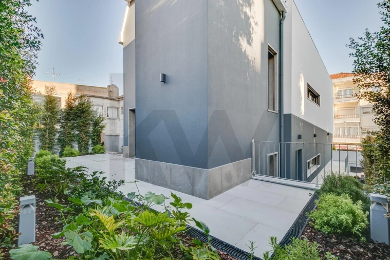 Moradia T5 para Venda em Almada, Cova da Piedade, Pragal e Cacilhas Foto 58