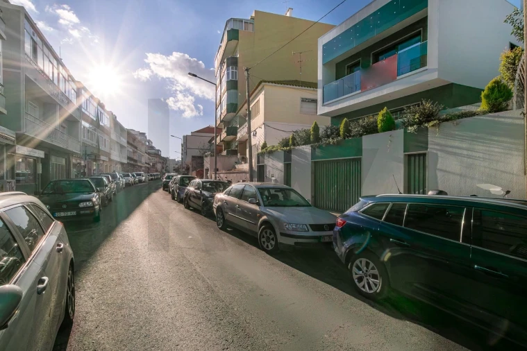 Moradia T5 para Venda em Almada, Cova da Piedade, Pragal e Cacilhas Foto 65