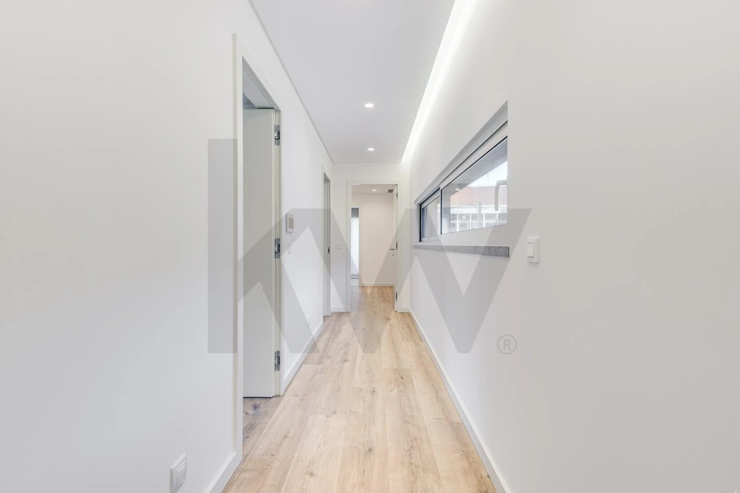 Moradia T5 para Venda em Almada, Cova da Piedade, Pragal e Cacilhas Foto 23