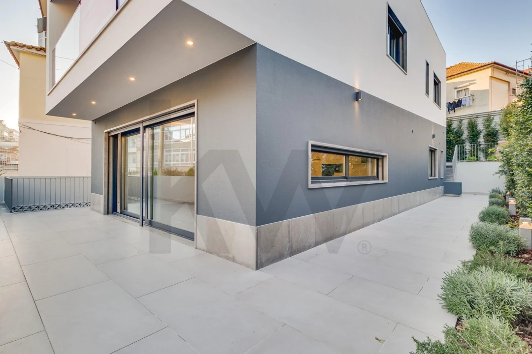 Moradia T5 para Venda em Almada, Cova da Piedade, Pragal e Cacilhas Foto 53