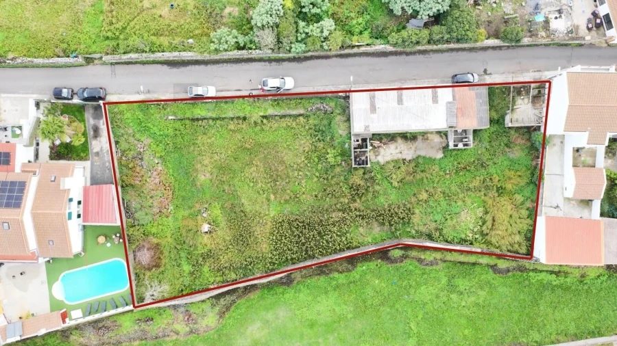 Moradia T2 para Venda em Fenais da Luz Foto 9