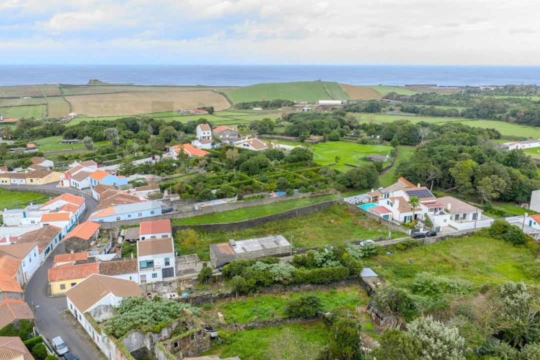 Moradia T2 para Venda em Fenais da Luz Foto 25