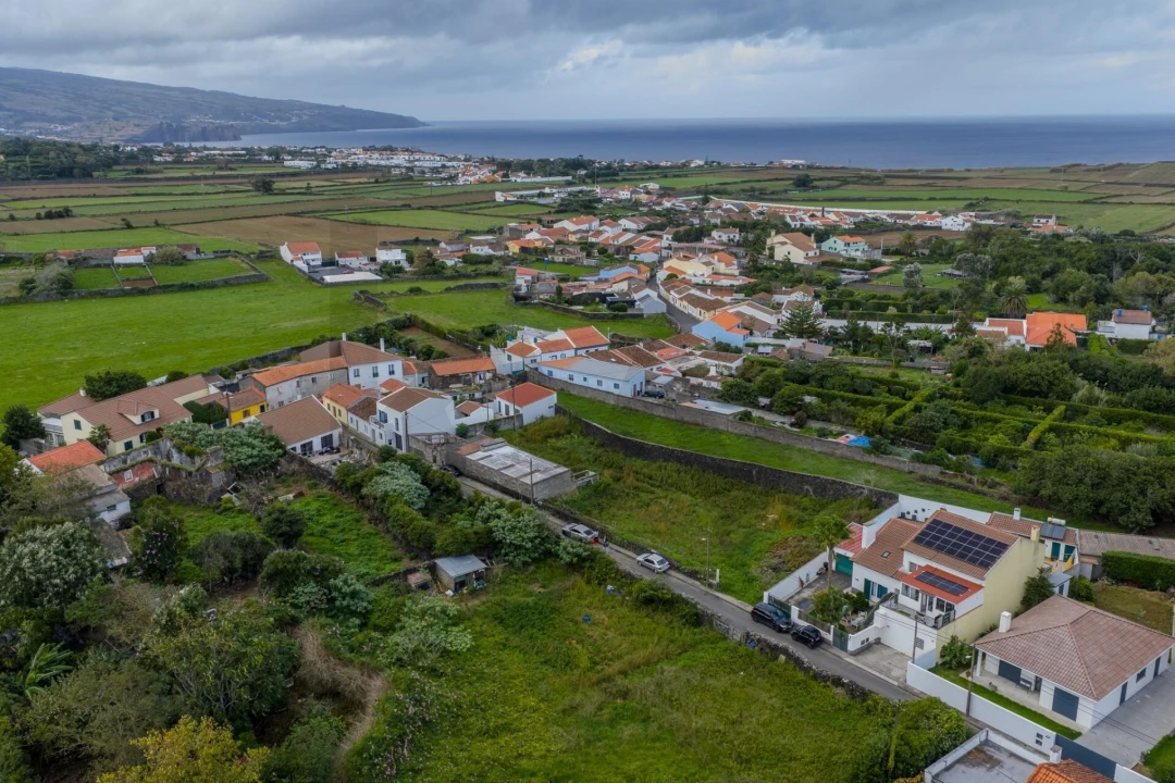 Moradia T2 para Venda em Fenais da Luz Foto 21