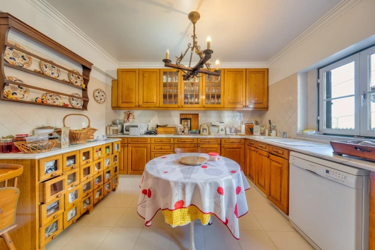 Moradia T4 para Venda em Marvila, Ribeira Santarém, São Salvador, São Nicolau Foto 17