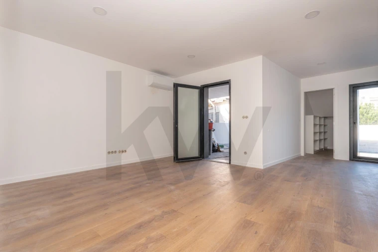 Apartamento T2 para Venda em Santo Antonio dos Olivais