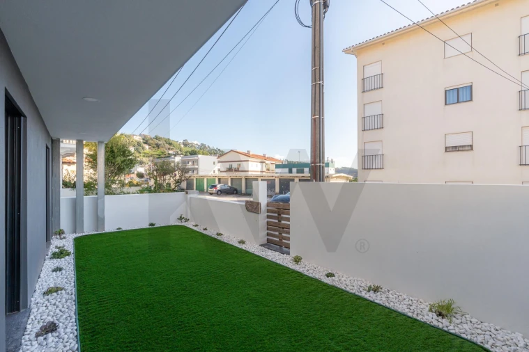 Apartamento T2 para Venda em Santo Antonio dos Olivais Foto 25
