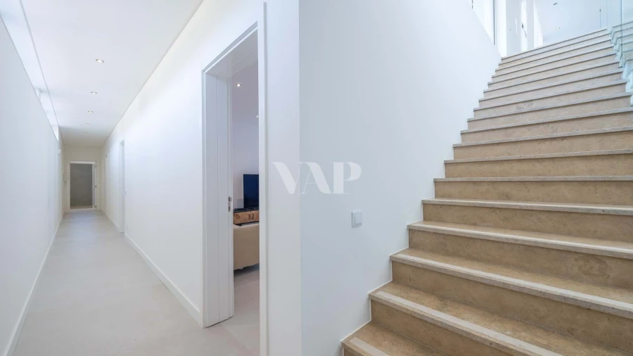 Moradia T5 para Arrendamento em Salir Foto 11