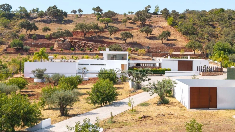 Moradia T5 para Arrendamento em Salir Foto 42