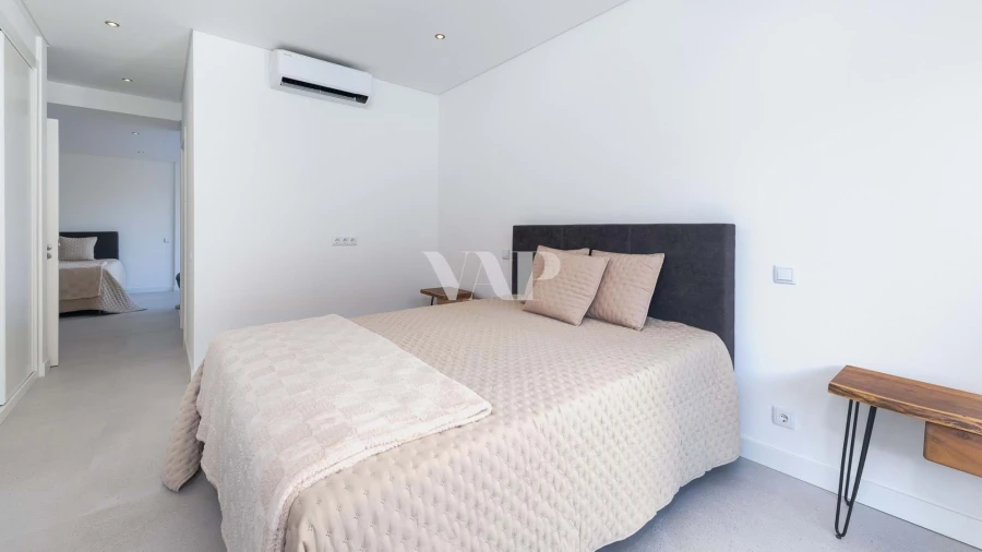 Moradia T5 para Arrendamento em Salir Foto 23