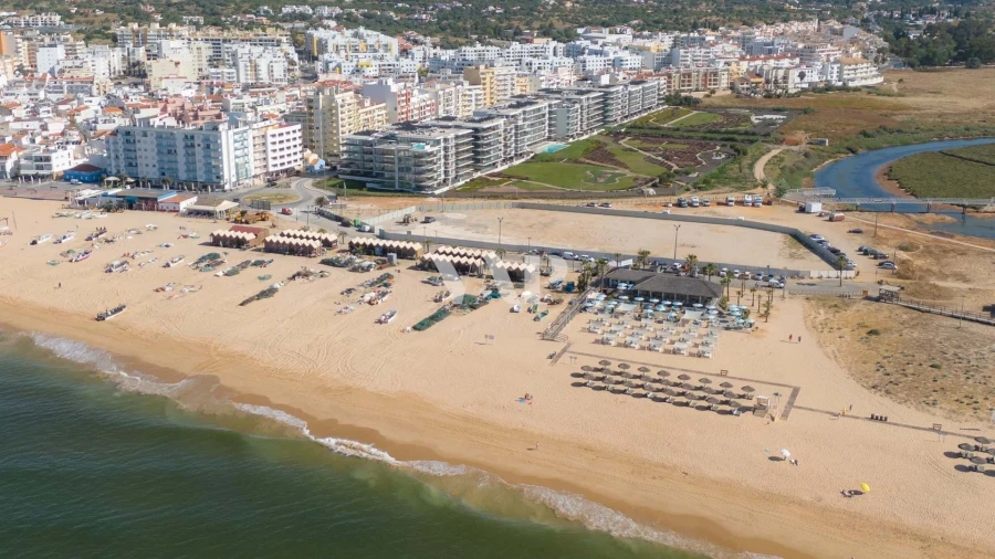 Apartamento T1 para Arrendamento em Armação de Pera Foto 19