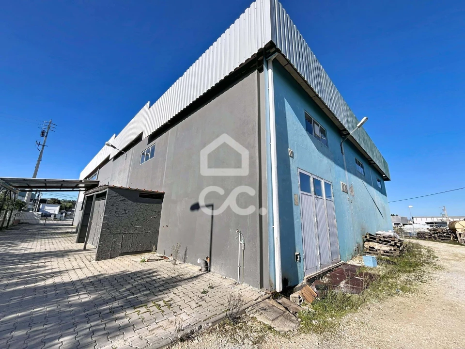 Armazém para Venda em Tornada e Salir do Porto Foto 17